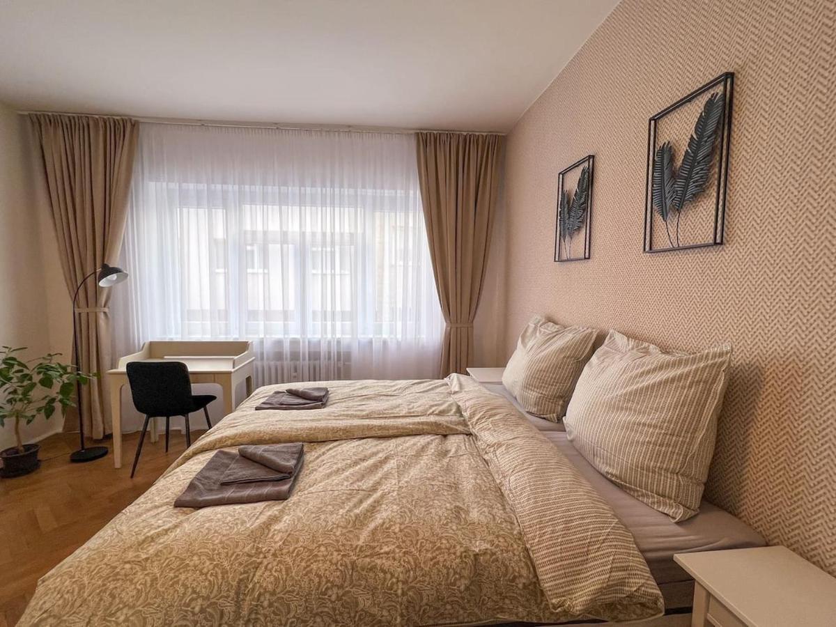 96M2 Of Comfort And Style: 4Bd Apartment In Old Town Bratislava Eksteriør billede