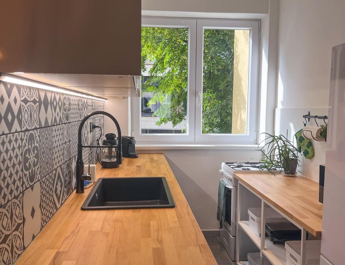 96M2 Of Comfort And Style: 4Bd Apartment In Old Town Bratislava Eksteriør billede